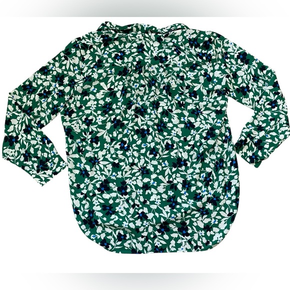 Ann Taylor Green Floral Collared V-Neck Long Sleeve Camp Blouse - Picture 7 of 10